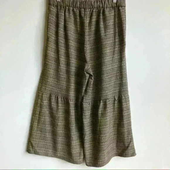 NWT! BCBGeneration Ruffle Crop Culottes - Picture 2 of 5